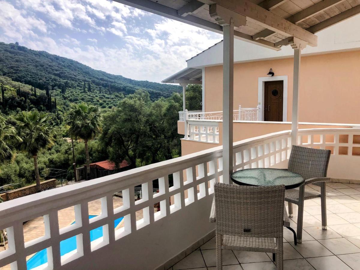 Golden Sun Aparthotel Парга Екстериор снимка