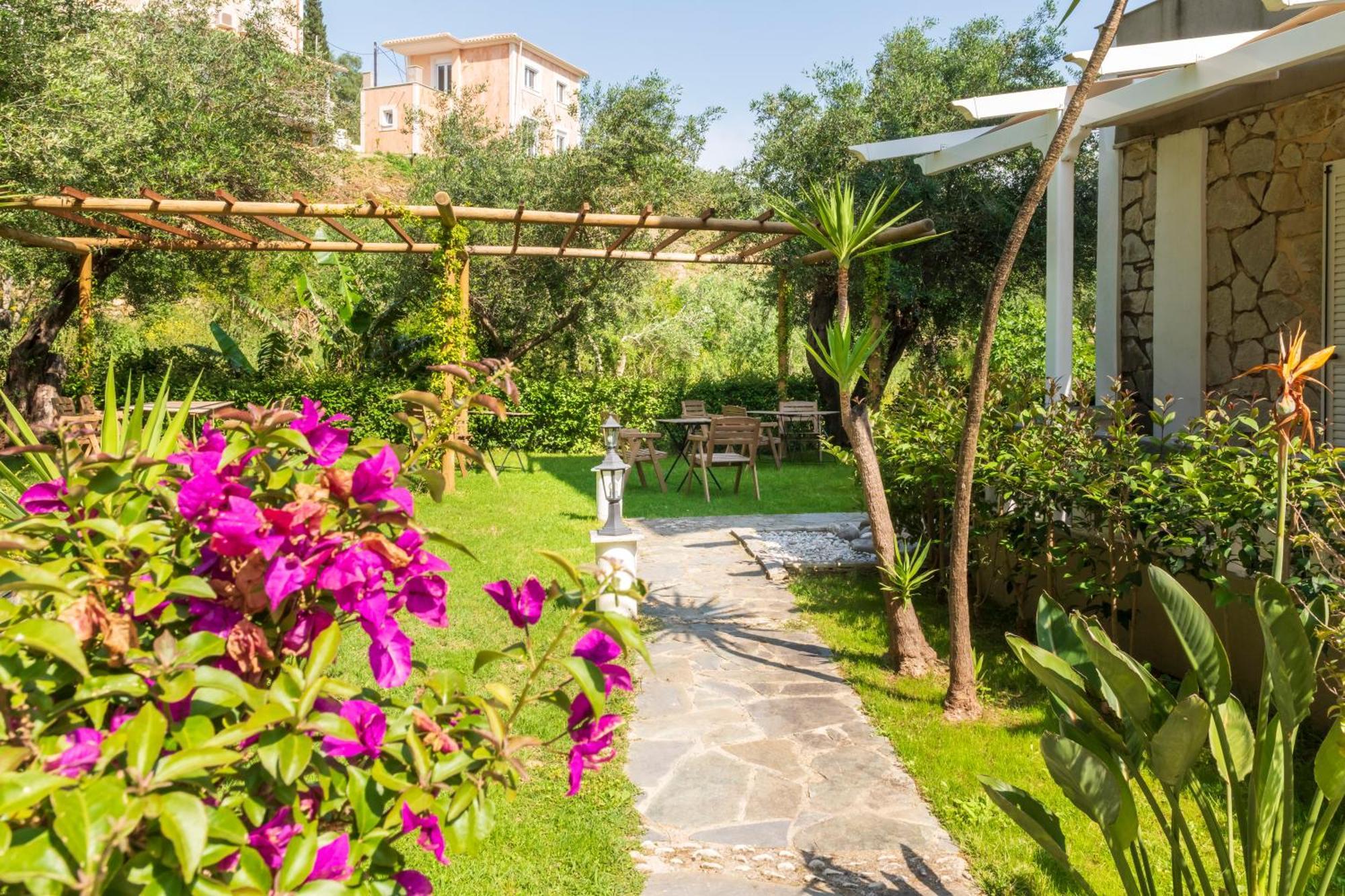 Golden Sun Aparthotel Парга Екстериор снимка