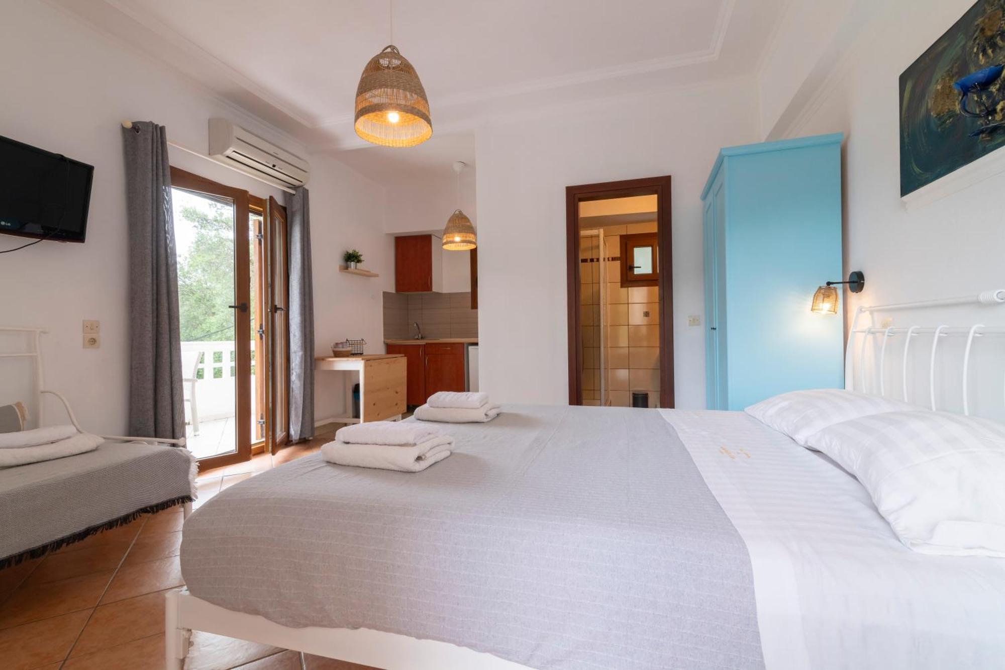 Golden Sun Aparthotel Парга Екстериор снимка
