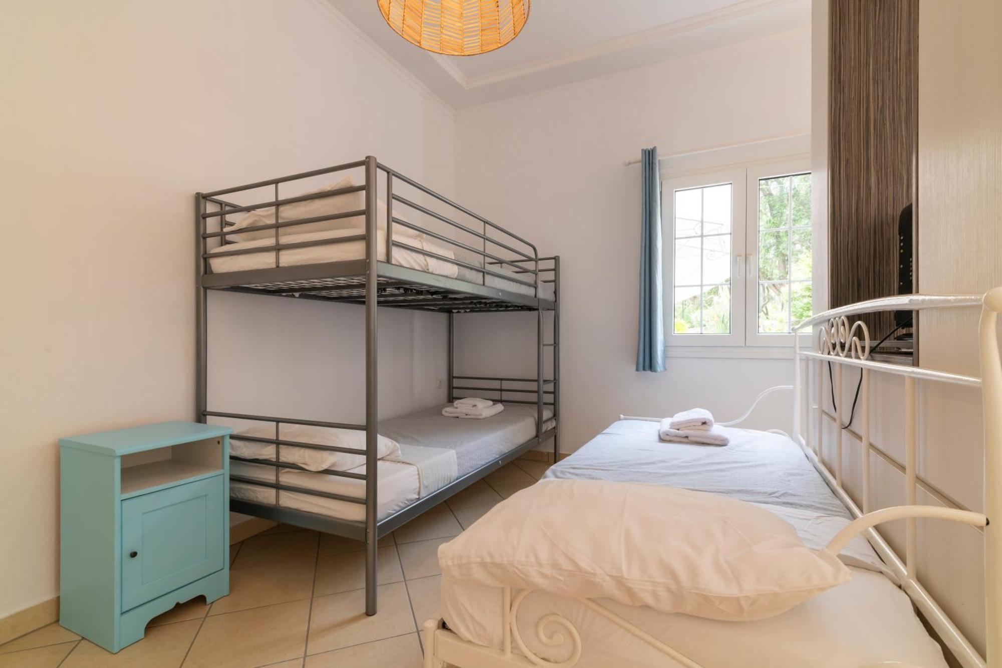Golden Sun Aparthotel Парга Екстериор снимка
